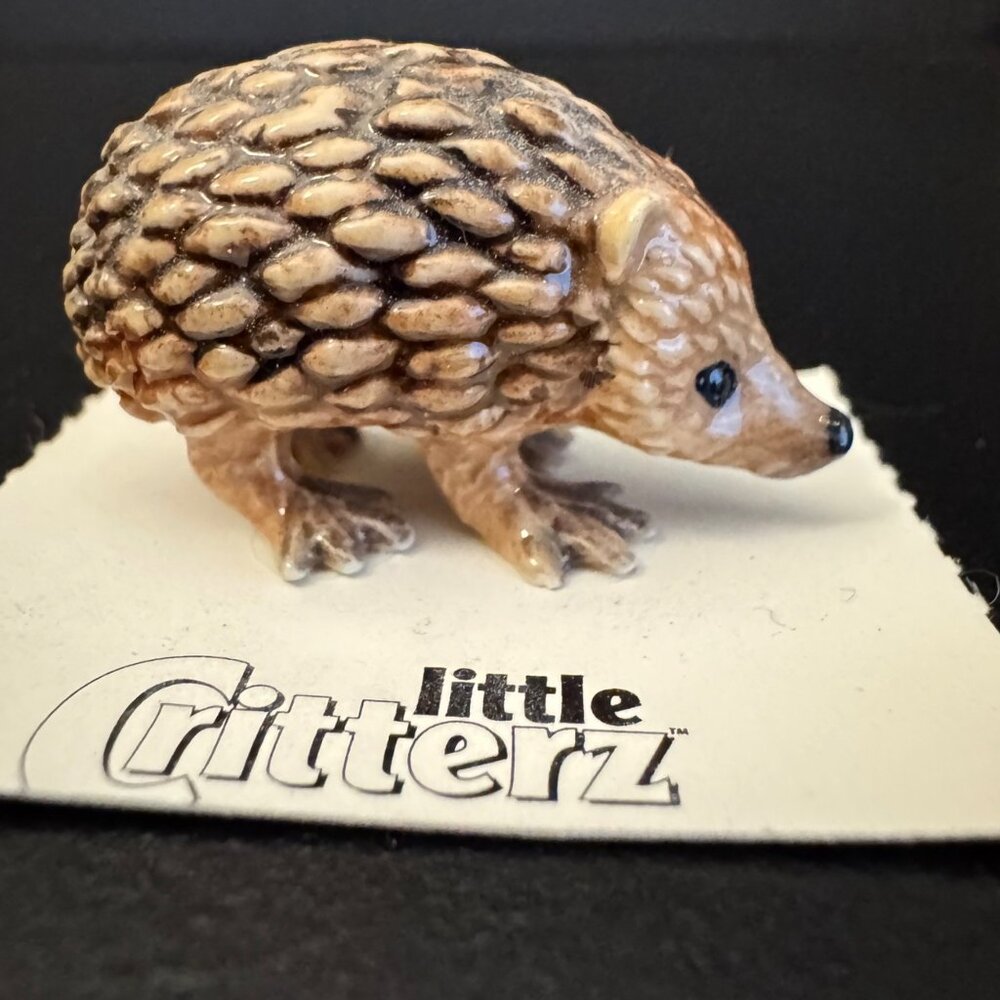 Little Critterz Hedgehog "Tiggy" Animal - Miniature Porcelain Figurine